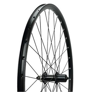 15912 Ker&eacute;k h&aacute;ts&oacute; 27,5 DISC Shimano