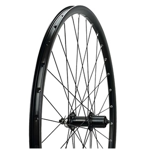 Ker&eacute;k h&aacute;ts&oacute; 29 Disc Shimano